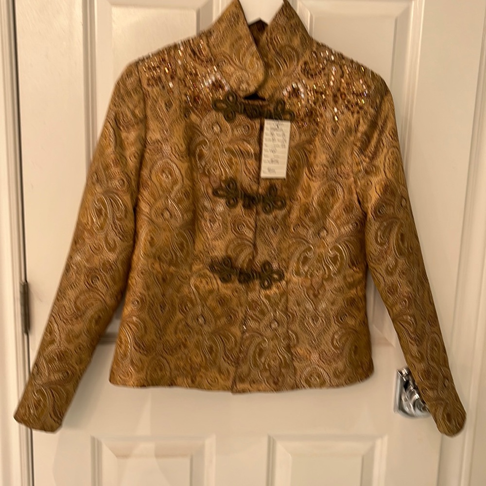 New with tags Oriental looking blazer with bling